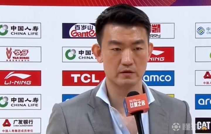中的堅持與